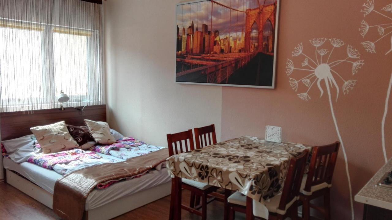 Sunshine Apartman Siofok Exterior photo