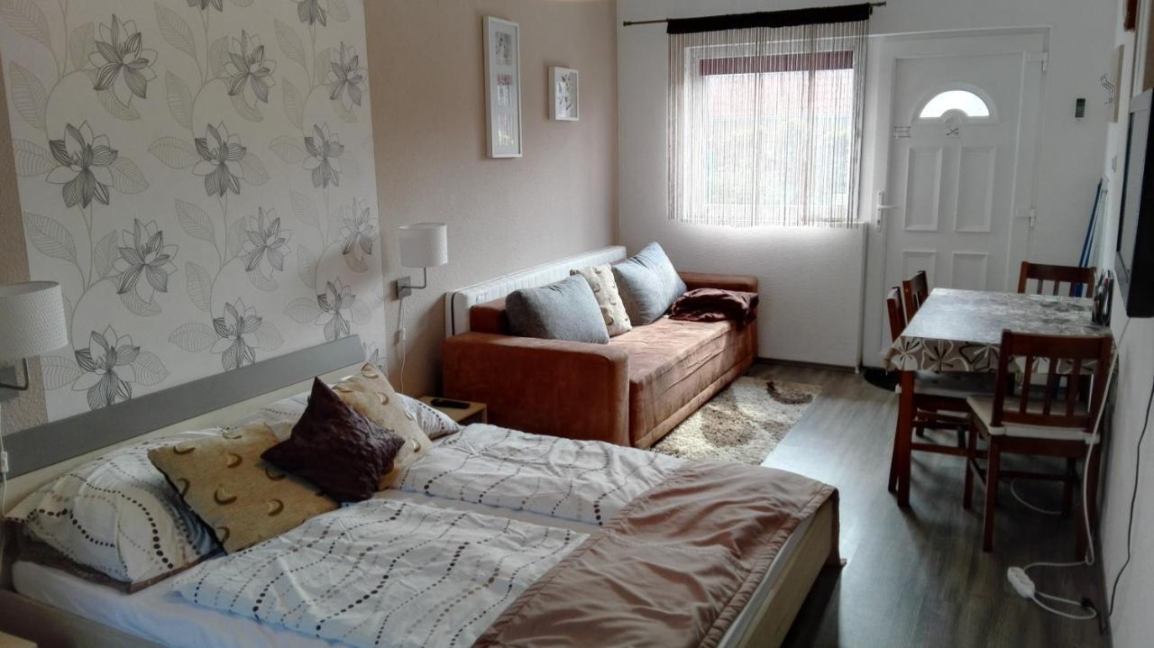 Sunshine Apartman Siofok Exterior photo